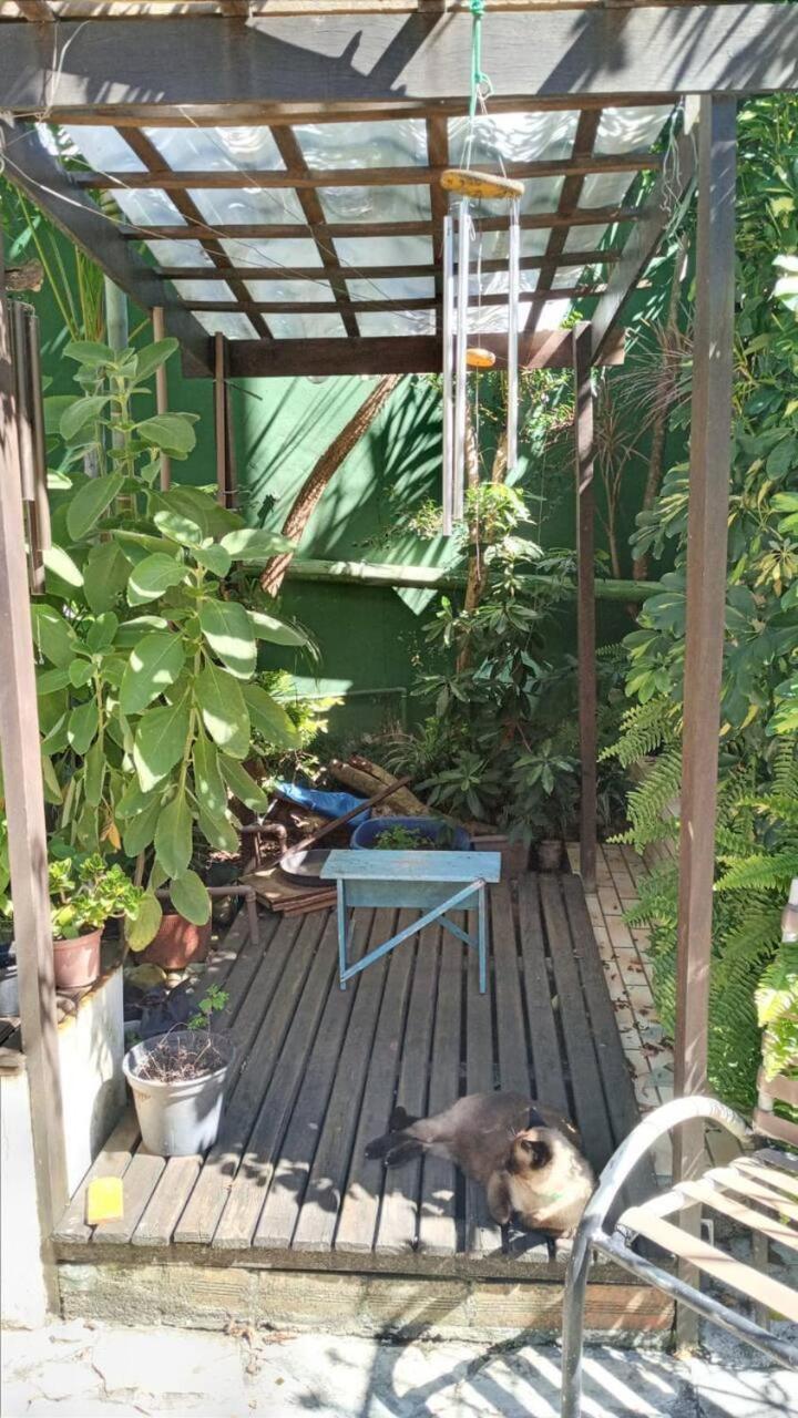 Отель Casa Aconchegante Em Куритиба Экстерьер фото